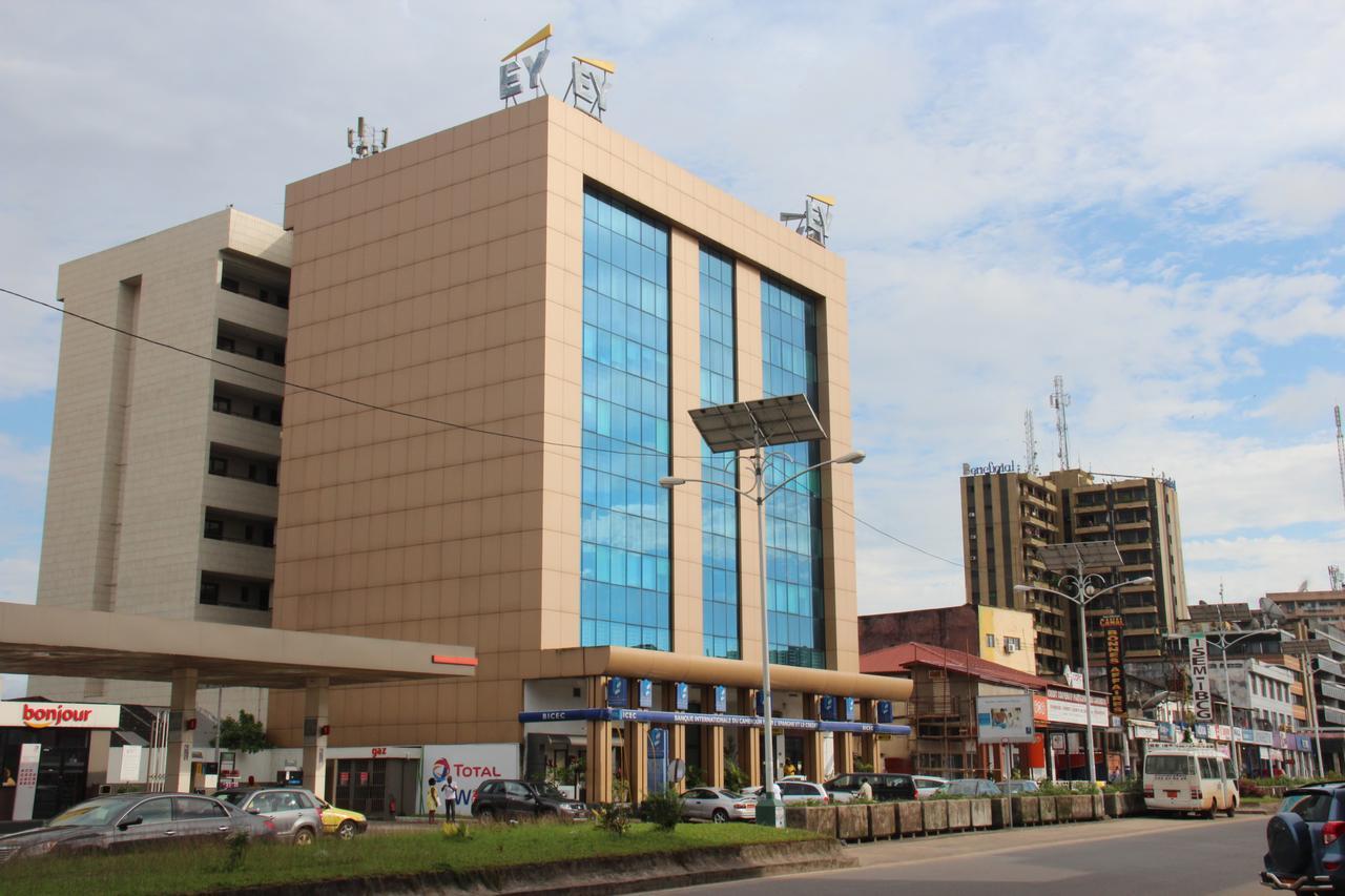 Manhantan Living Bonaberi Ngoại thất bức ảnh