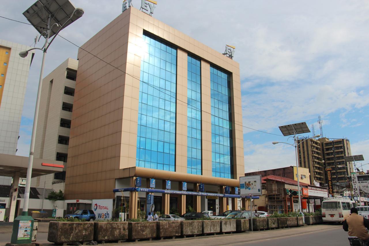 Manhantan Living Bonaberi Ngoại thất bức ảnh