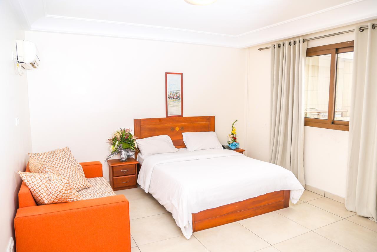 Manhantan Living Bonaberi Ngoại thất bức ảnh