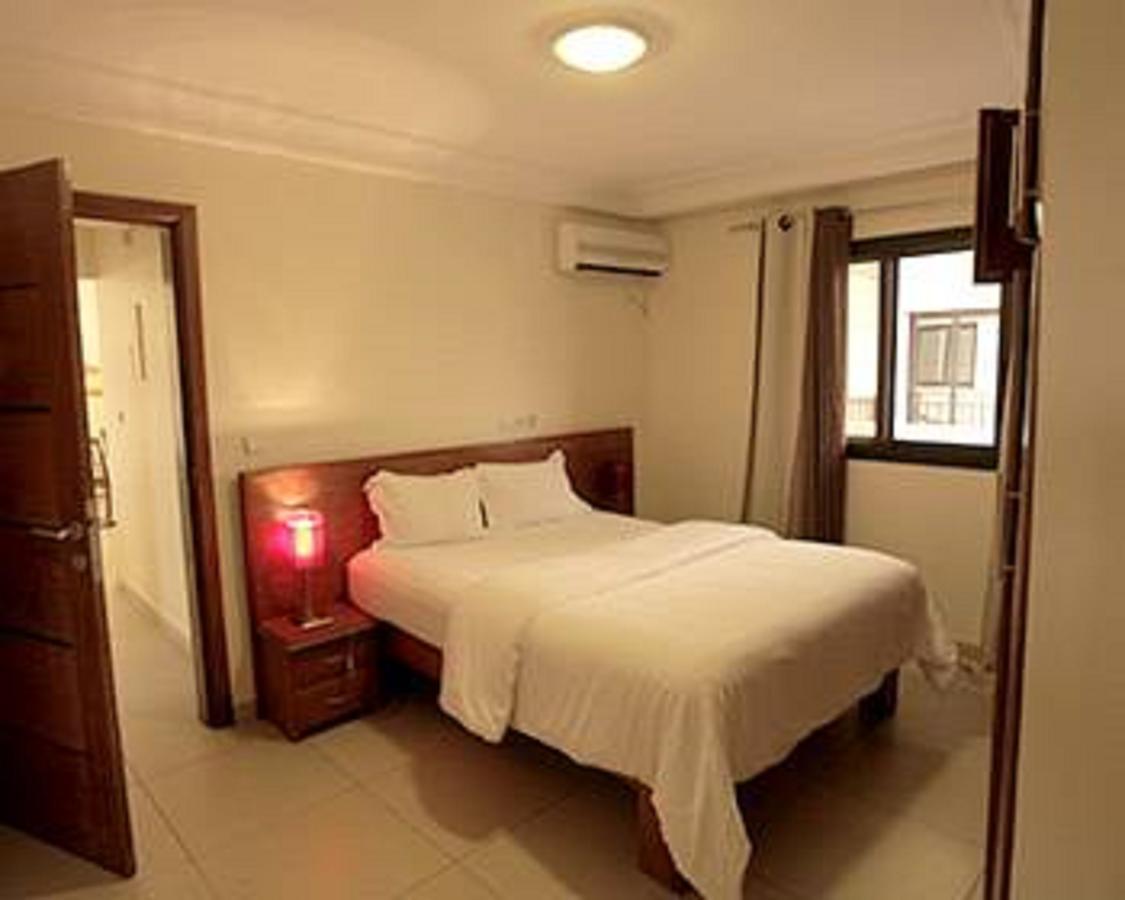 Manhantan Living Bonaberi Ngoại thất bức ảnh